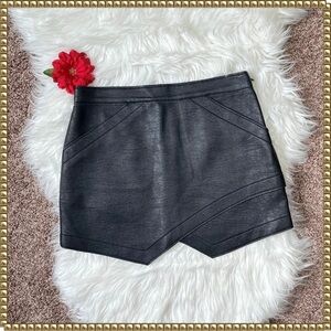 BCBGMAXAZRIA Black Faux Leather Mini Skirt Small